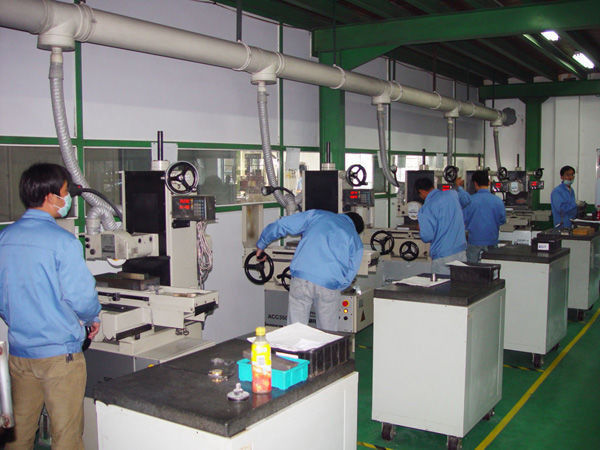 Xiamen Juguangli Import & Export Co., Ltd línea de producción del fabricante