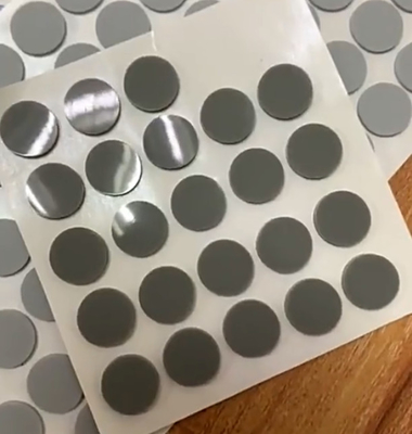 Los pies antis de la lavadora de resbalón rellenan a Dot Gasket Silicone Rubber Pads modificaron color para requisitos particulares